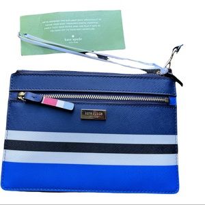 🎉HOST PICK! KATE SPADE TINIE LAUREL WAY WRISTLET